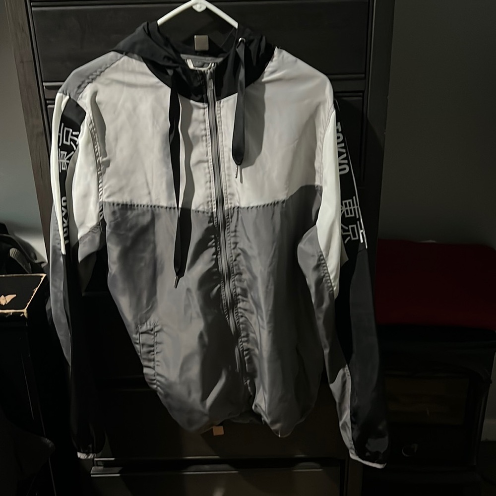 Rue 21 Tokyo windbreaks